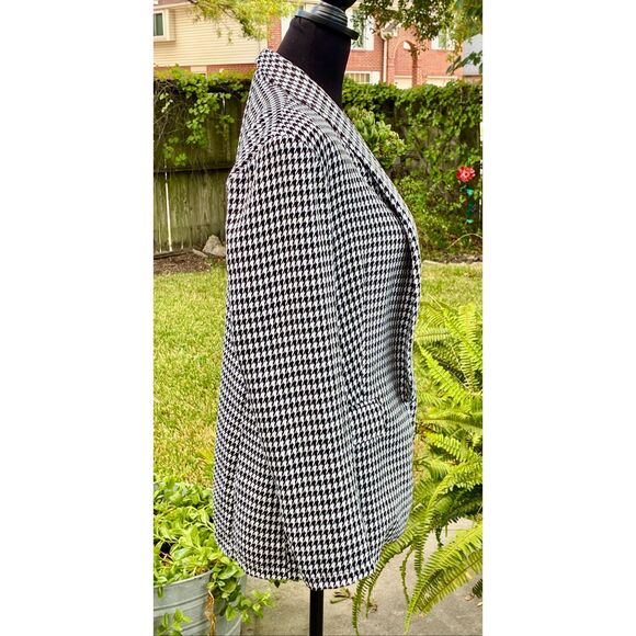Woman’s SHEIN SZ M Houndstooth Pattern Open-Faced Long Sleeve Blazer - Picture 6 of 8